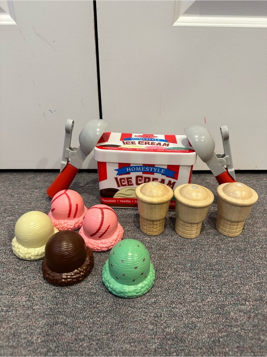 Melissa & Doug Other - Melissa and Doug Ice Cream Scoop + Stack Cone Magnetic Play Set with Extra